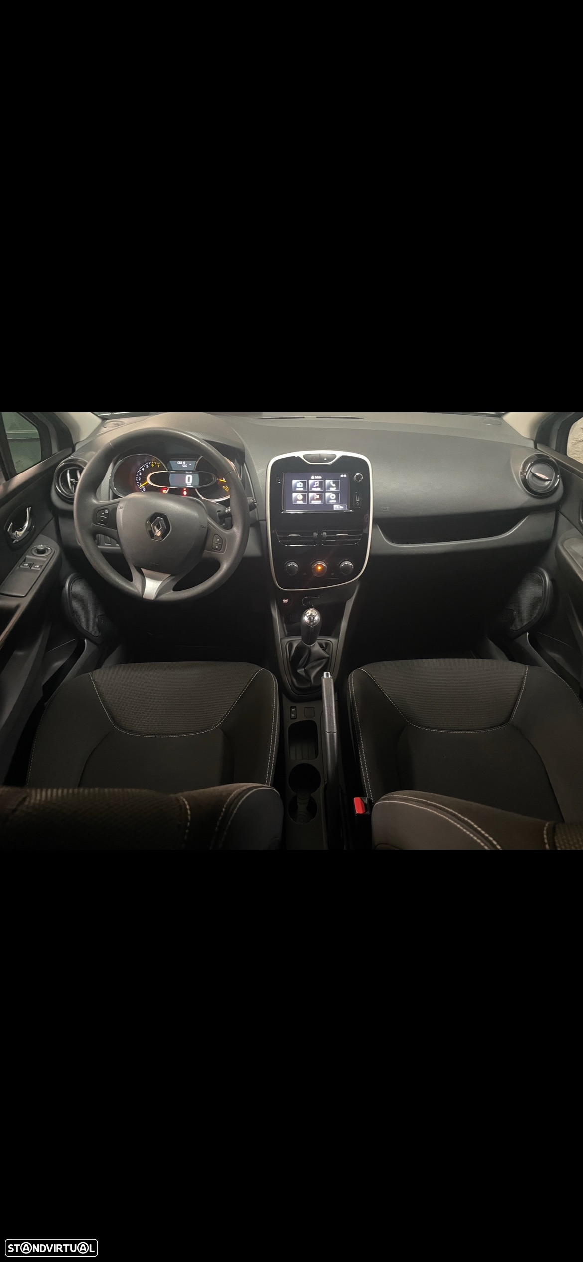 Renault Clio 1.2 16V Confort - 9
