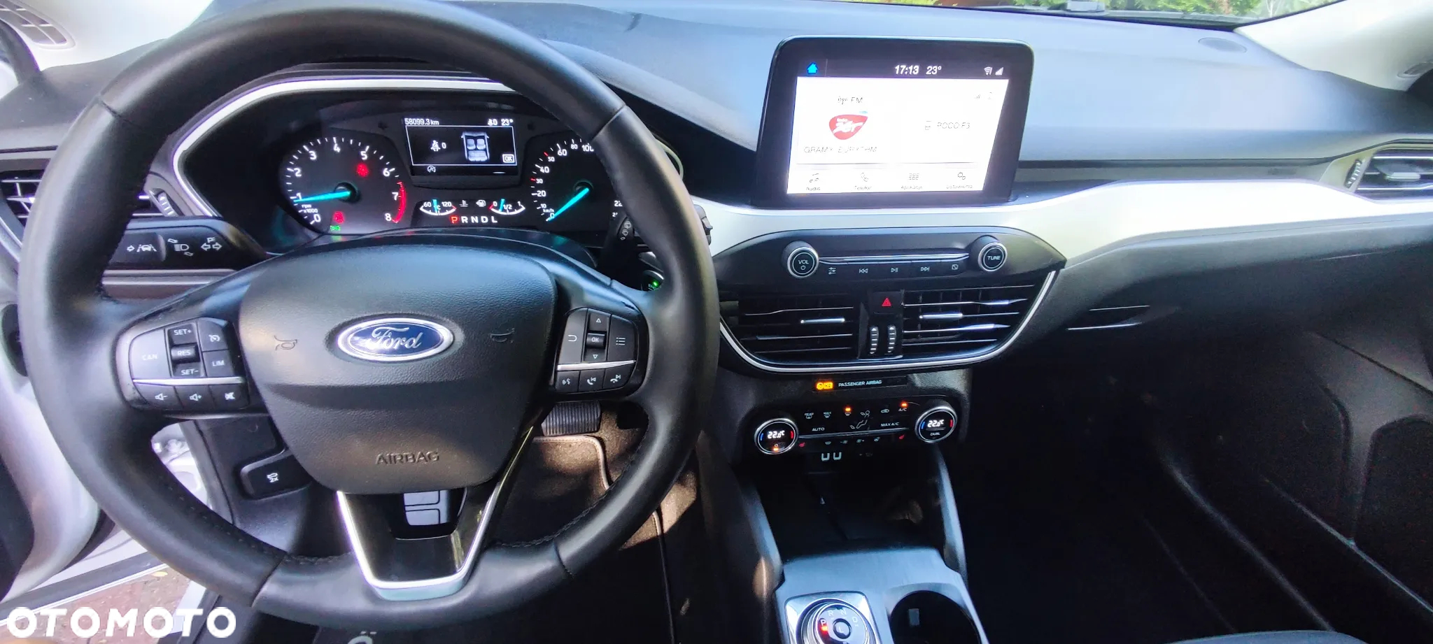 Ford Focus 1.0 EcoBoost Titanium - 25