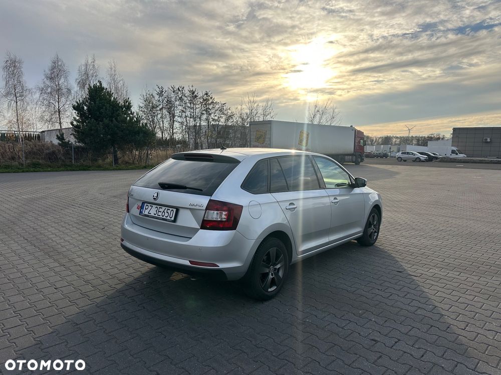 Skoda RAPID Spb 1.0 TSI Drive - 14