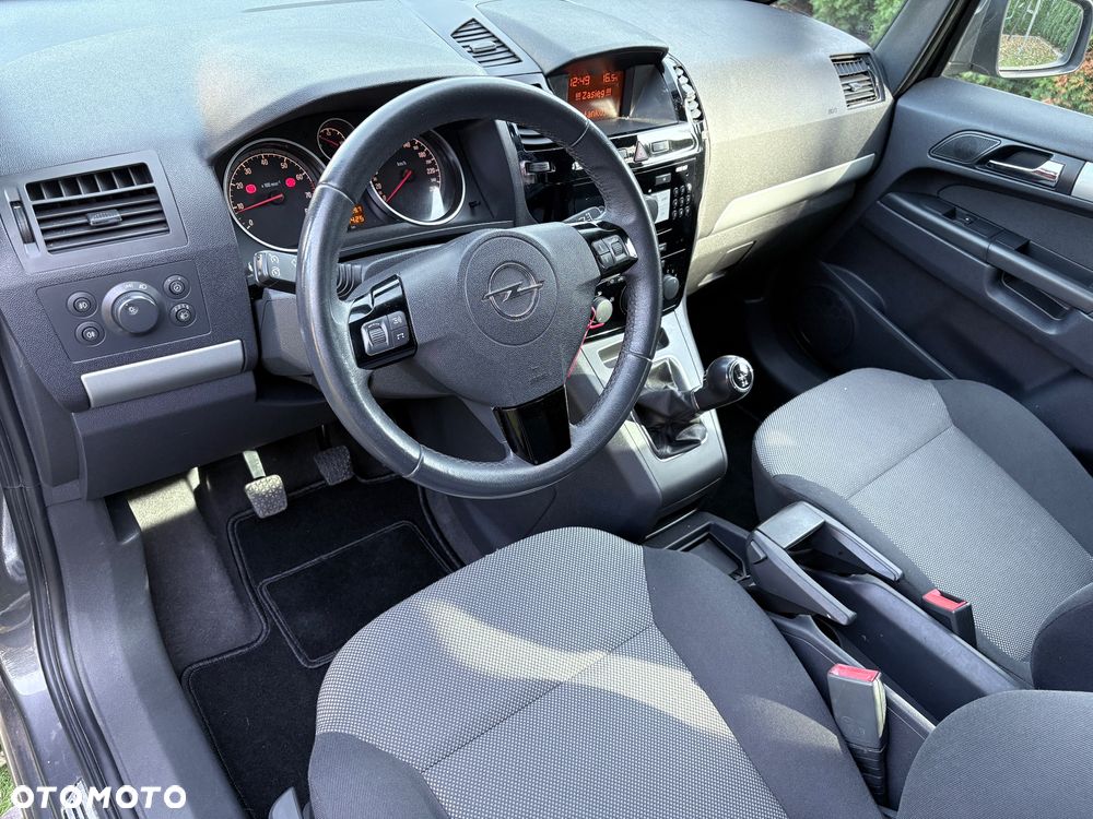 Opel Zafira 1.8 Edition 111 Jahre - 10
