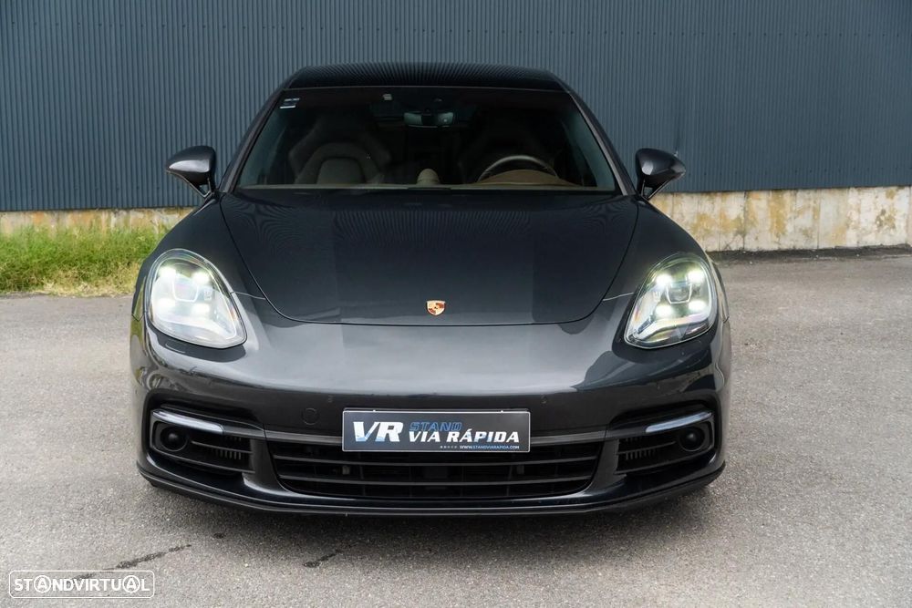 Porsche Panamera Sport Turismo 4 E-Hybrid Platinum Edition PDLS - 3