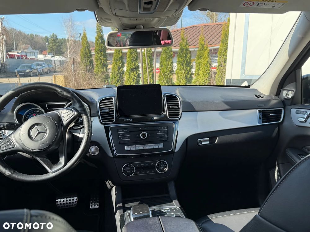 Mercedes-Benz GLS 350 d 4-Matic - 25