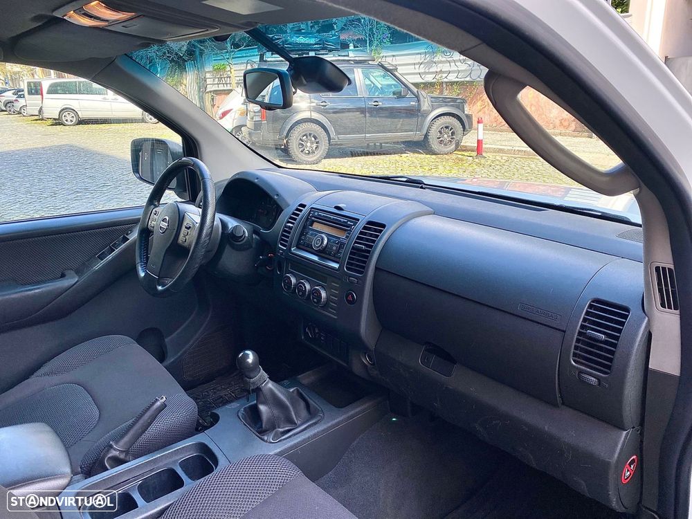 Nissan Navara 2.5 dCi CD LE - 21