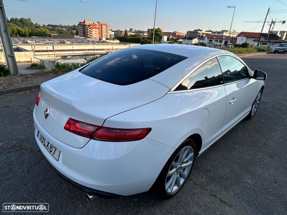 Renault Laguna Coupe 2.0 dCi Dynamique S 4Control - 4