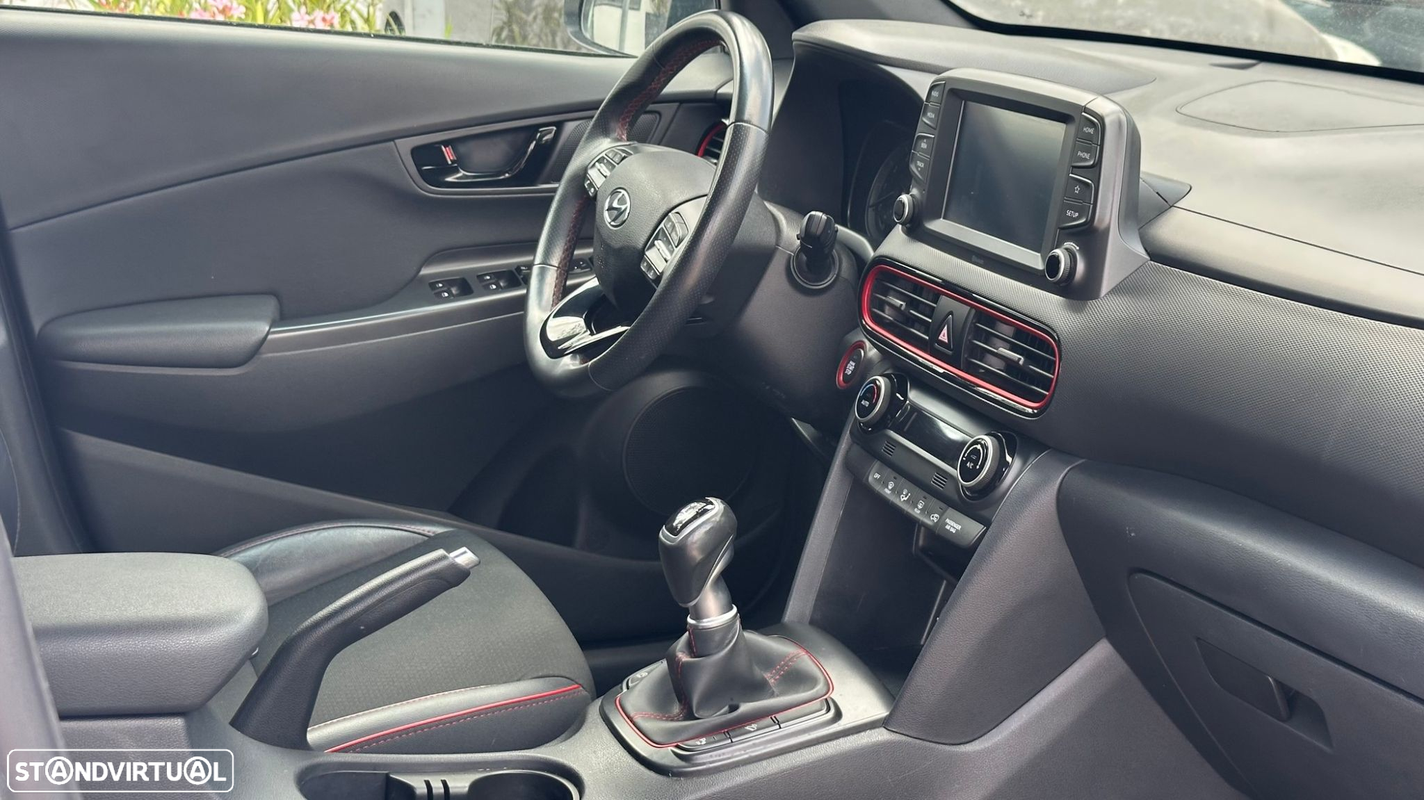 Hyundai Kauai 1.0 T-GDi Premium Pele/Tec Lima+Nav+Vision - 30
