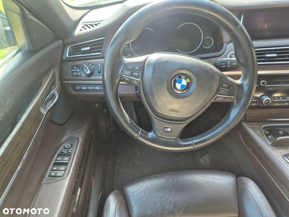 BMW Seria 7 750d xDrive - 12