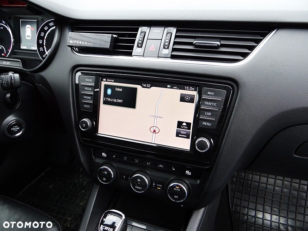 Skoda Octavia ver-2-0-tdi-4x4-rs-challenge-dsg - 30