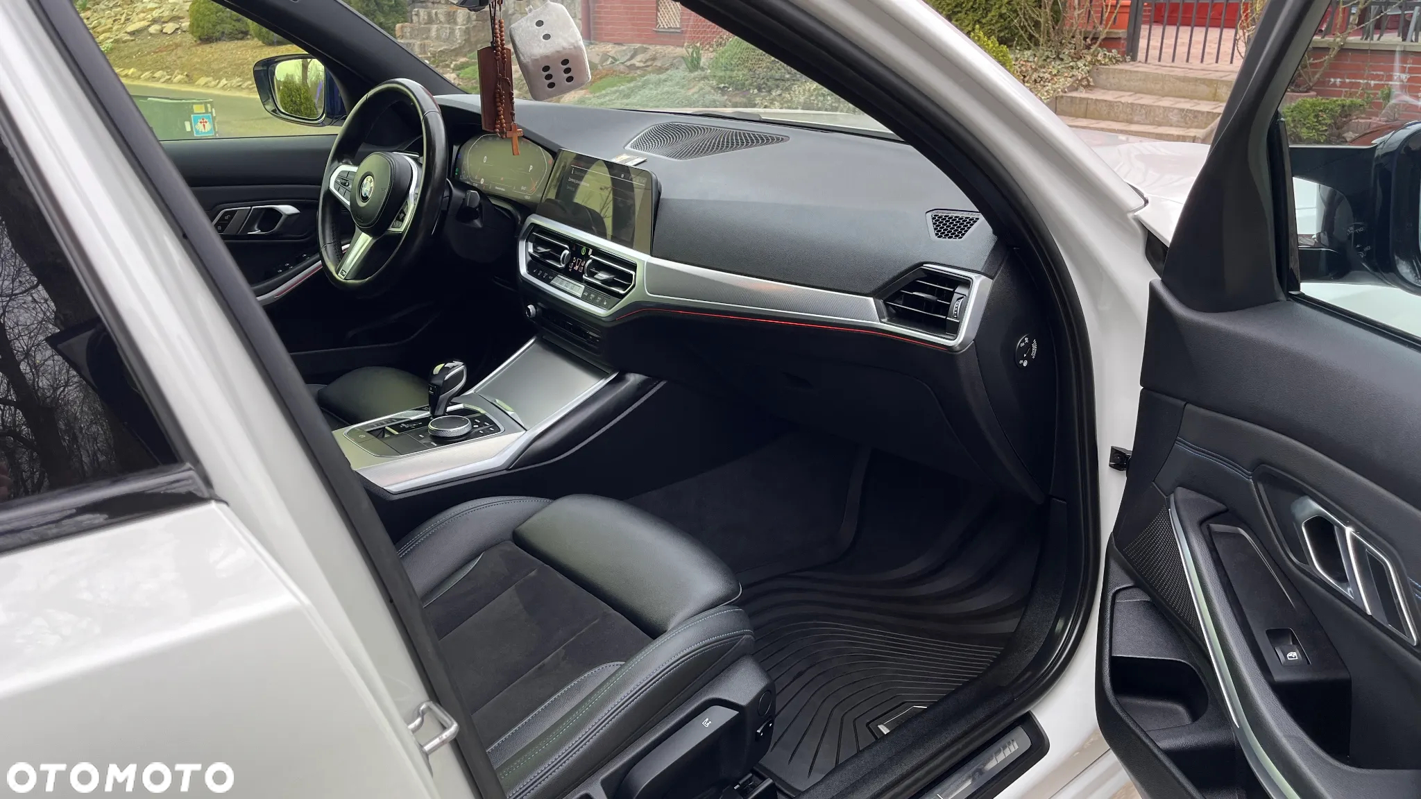 BMW Seria 3 320d xDrive - 12