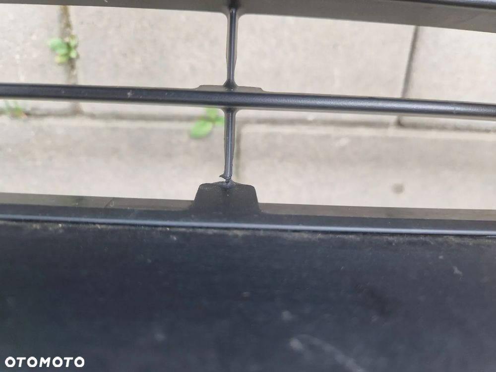 ATRAPA, GRIL TOYOTA HILUX VIII LIFT INVINCIBLE 2020-- - 5