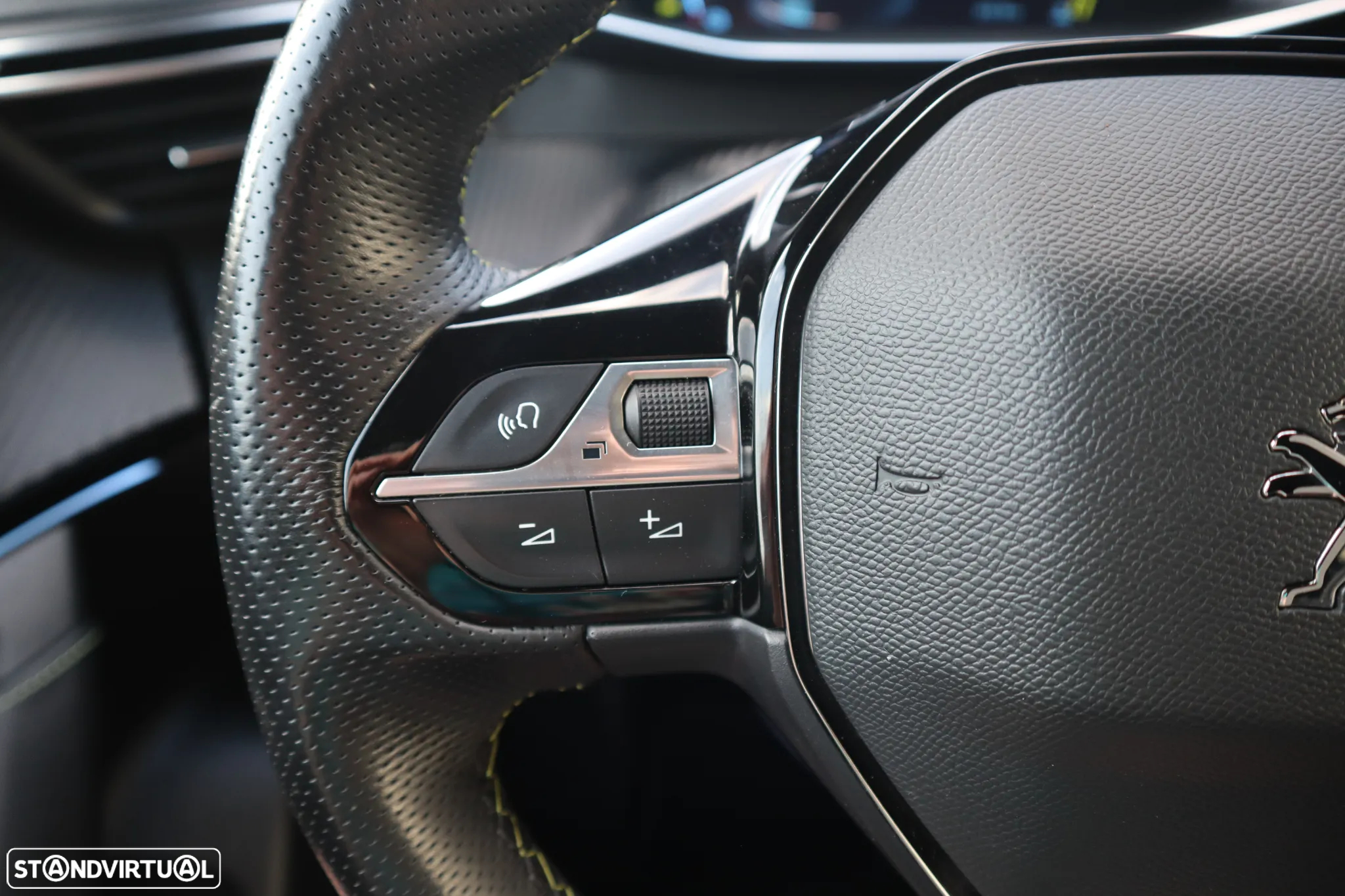 Peugeot e-2008 50 kWh GT Pack - 30