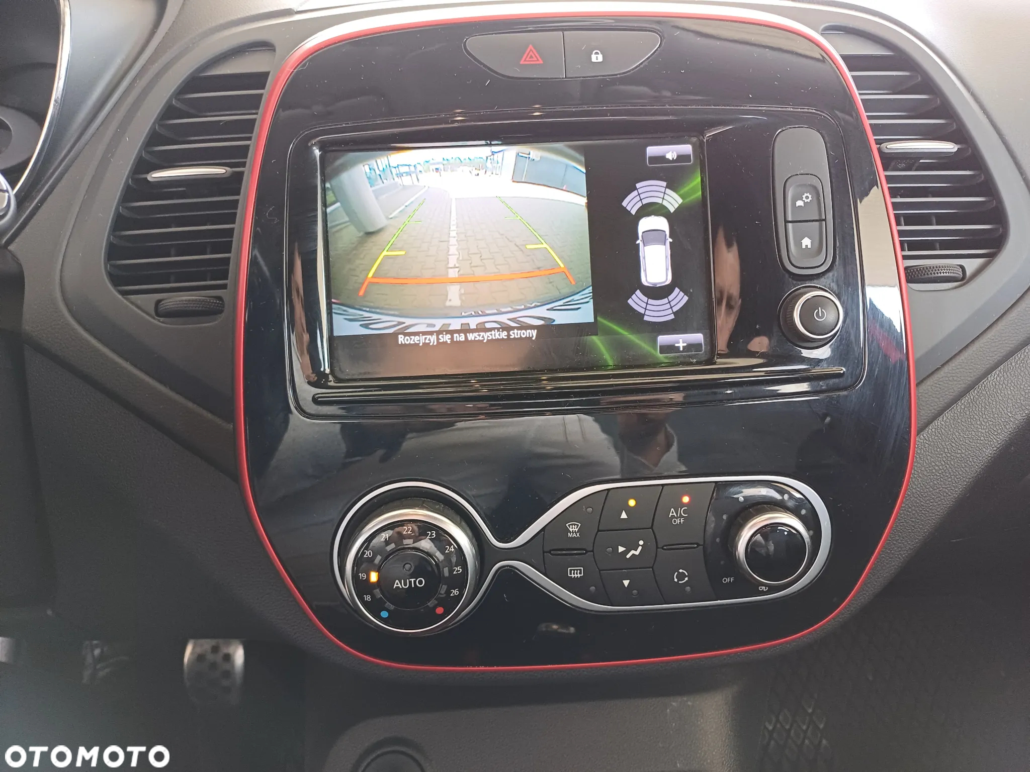 Renault Captur - 12
