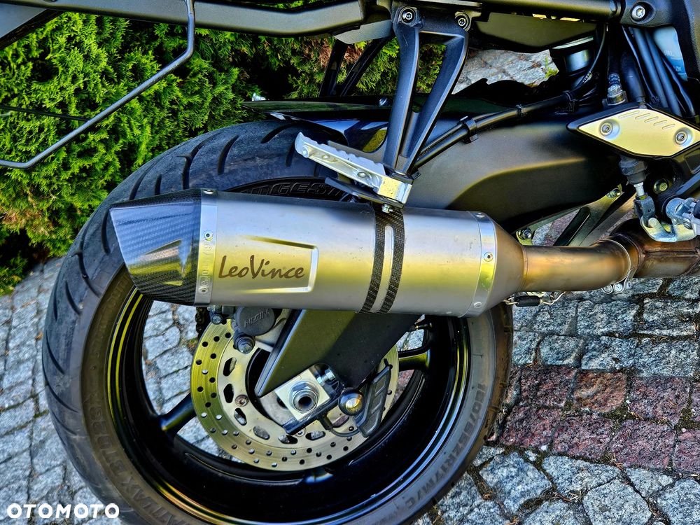 Yamaha FZ8 - 12