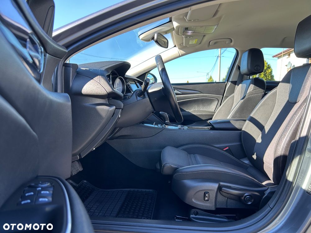 Opel Insignia 1.5 T Innovation S&S - 16