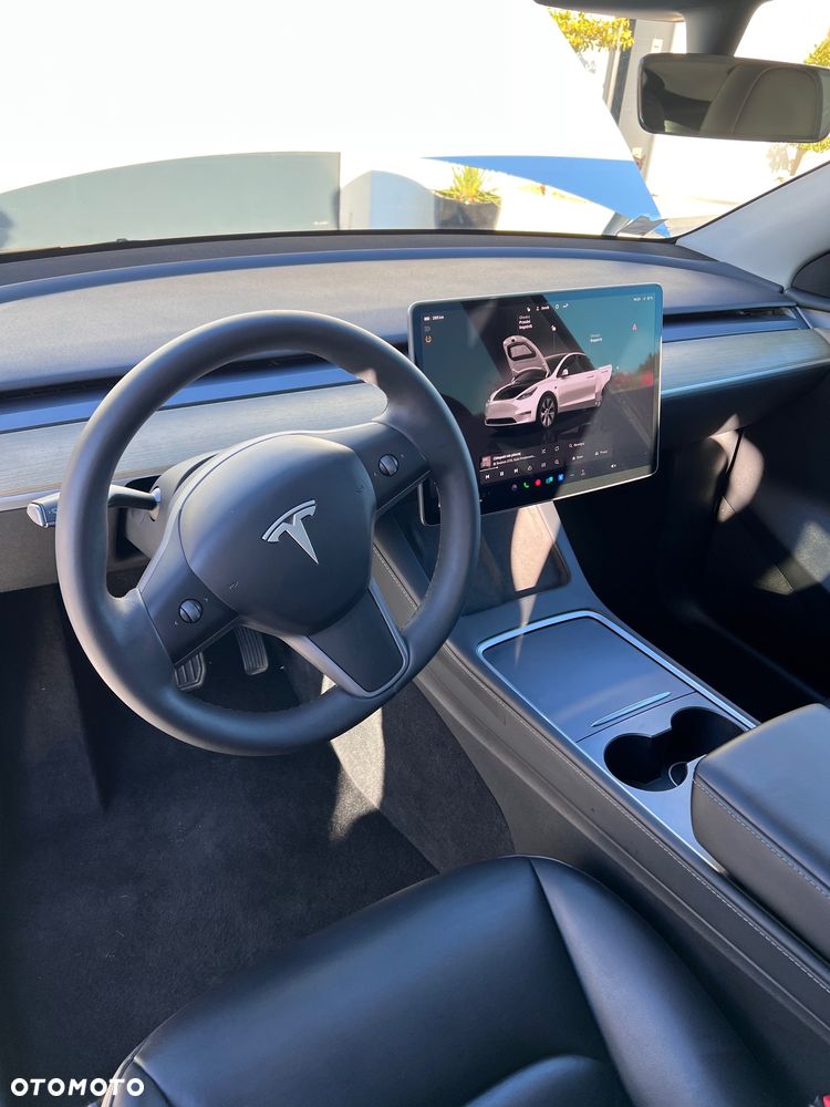 Tesla Y RWD - 15