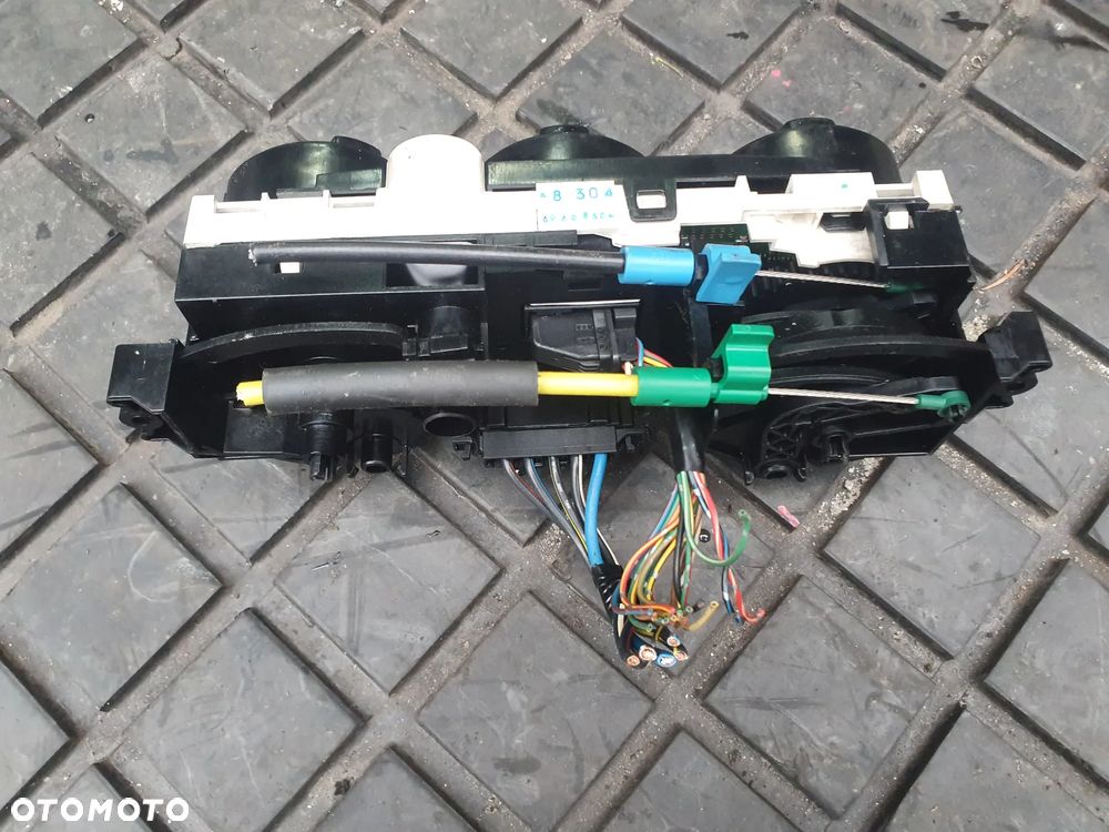 PANEL NAWIEWU KLIMATYZACJI MITSUBISHI COLT VI   69668304 EUROPA - 3