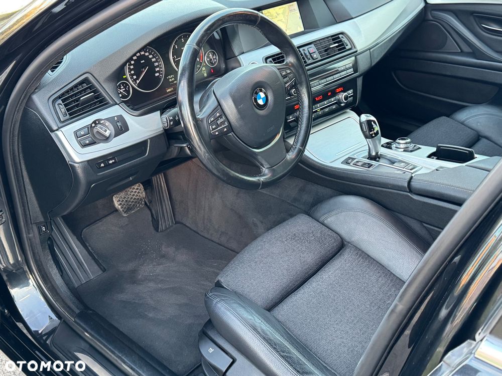 BMW Seria 5 520d BluePerformance - 32