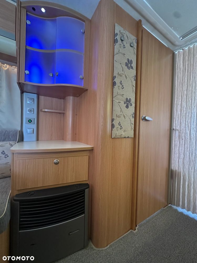 Adria ADORA 472 LU z napędem i markizą ze ścianami.  DMC 1300 - 20