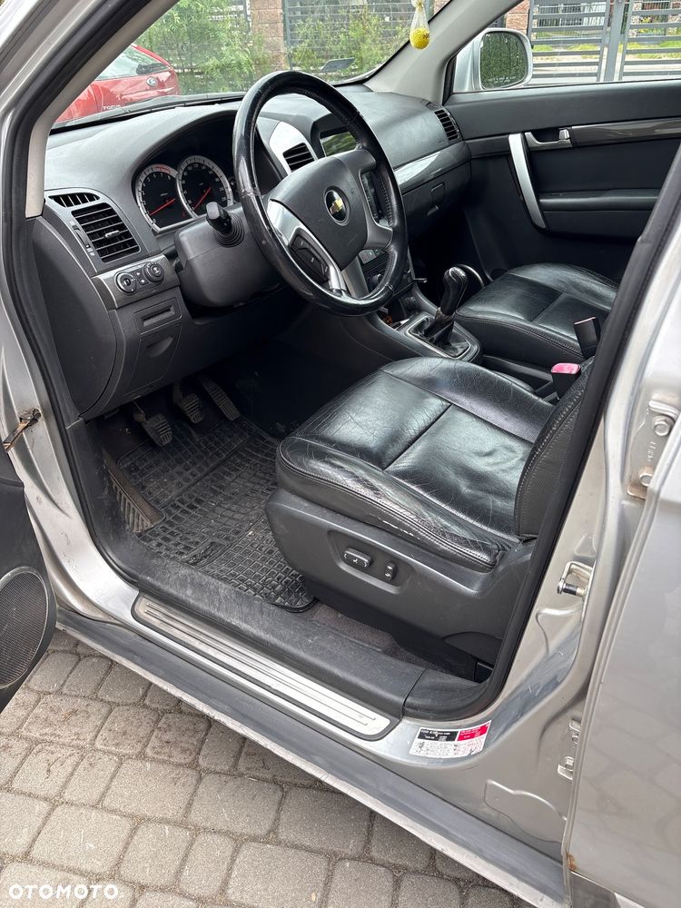 Chevrolet Captiva 2.4 LS - 3