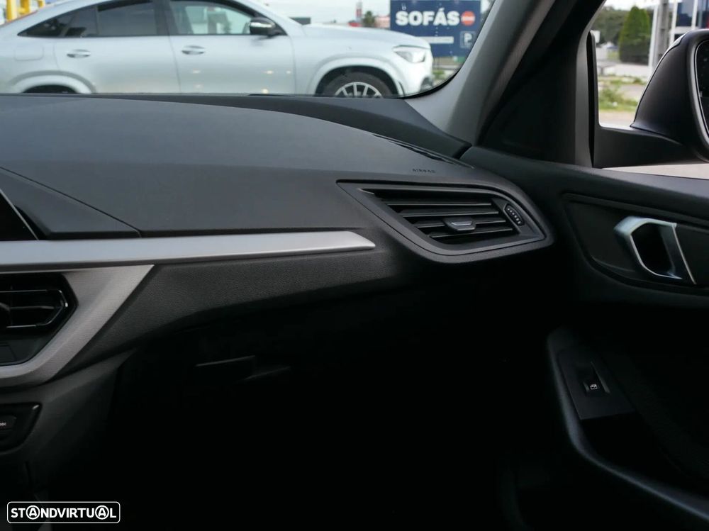 BMW 116 d Corporate Edition Auto - 34