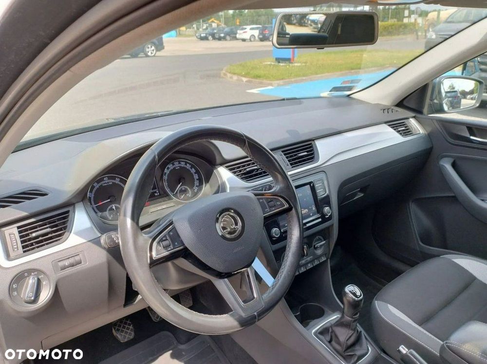 Skoda RAPID 1.0 TSI Ambition - 10