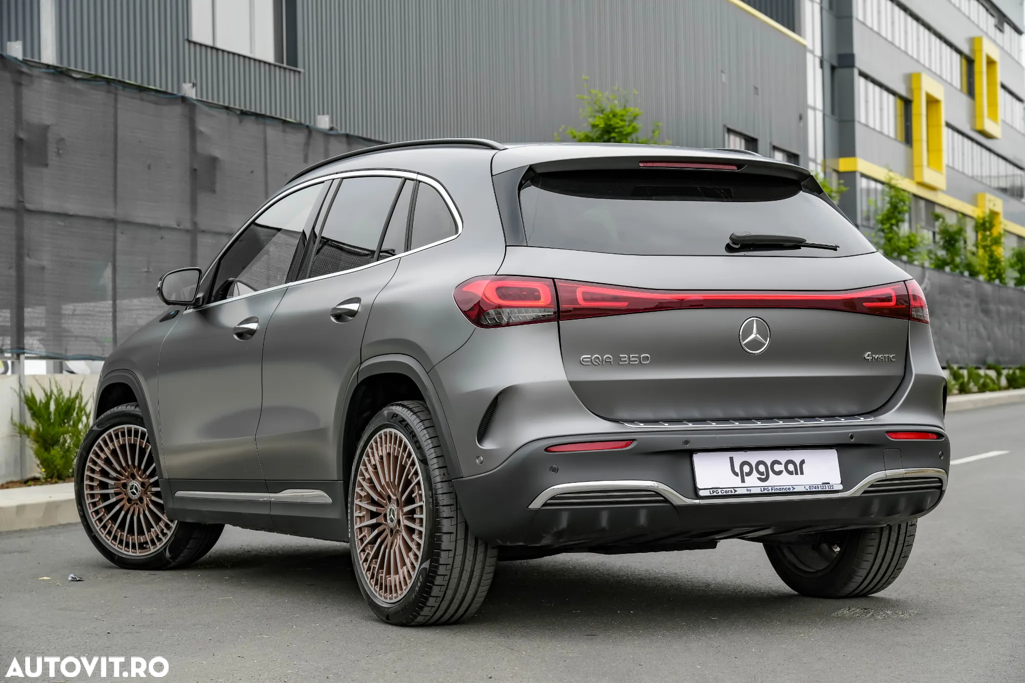 Mercedes-Benz EQA 350 4MATIC - 7