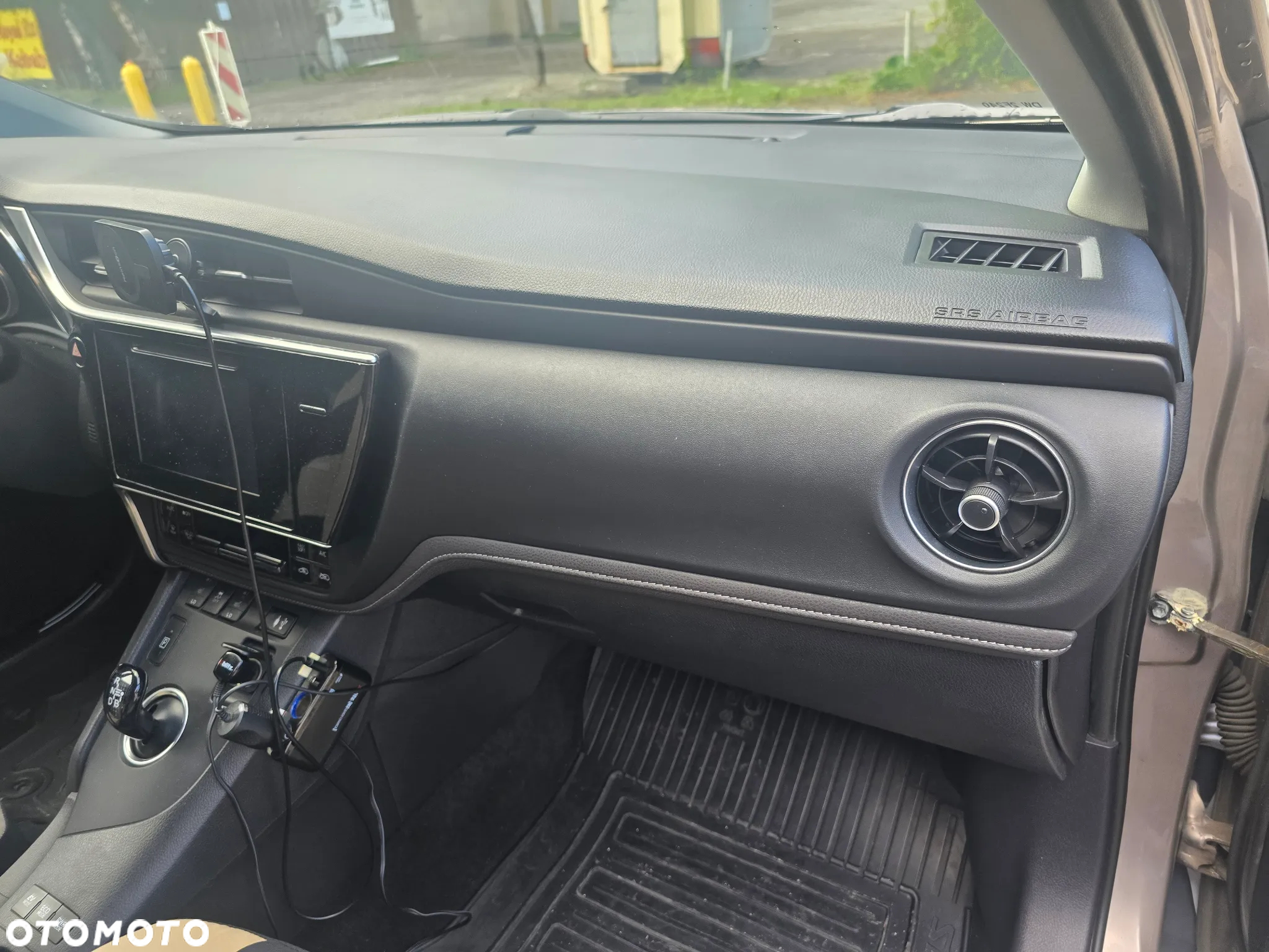 Toyota Auris - 22