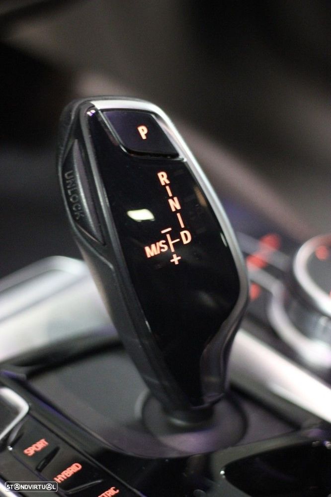 BMW 530 e Pack M - 11