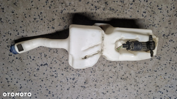 FORD KA II ZBIORNICZEK SPRYSKIWACZY