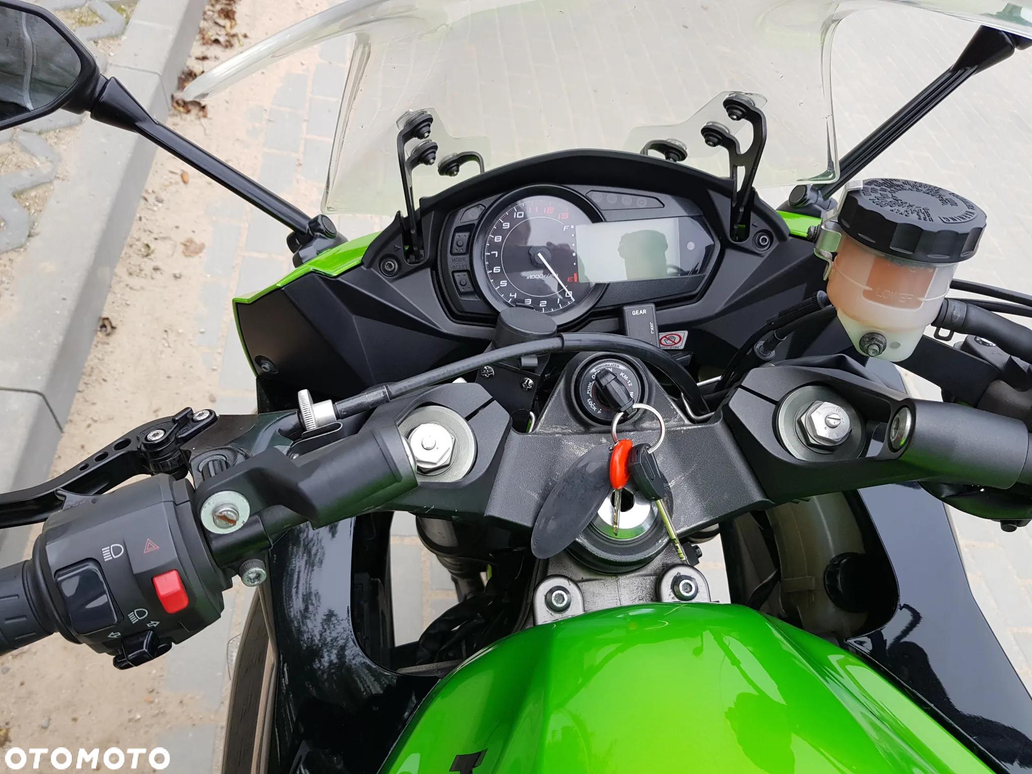 Kawasaki Ninja 1000 SX - 11