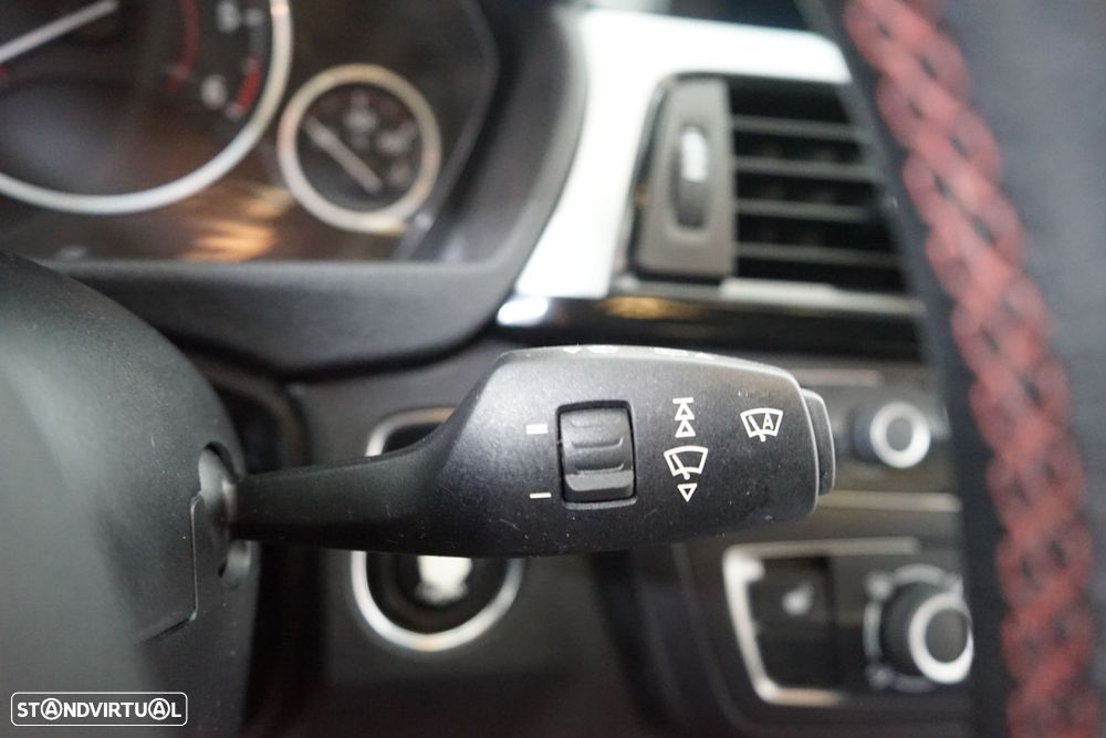 BMW 320 d Touring Line Sport - 21