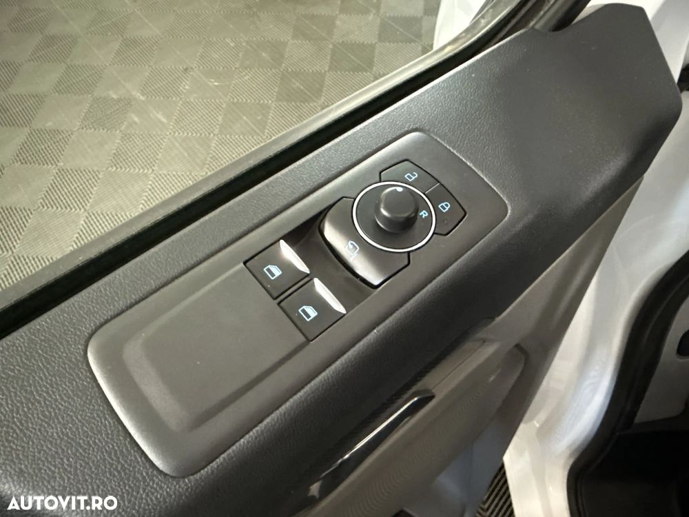 Ford TRANSIT - 13