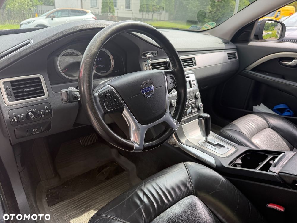 Volvo V70 D3 Geartronic Kinetic - 17