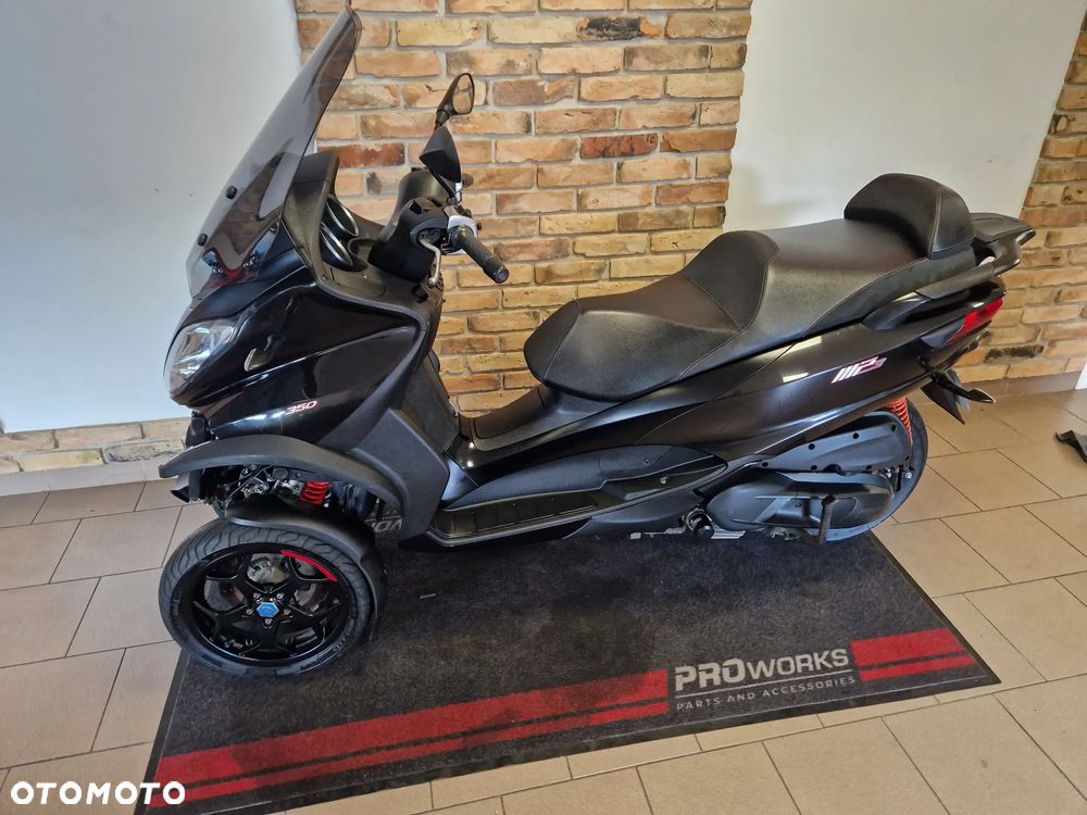 Piaggio MP-3 - 8