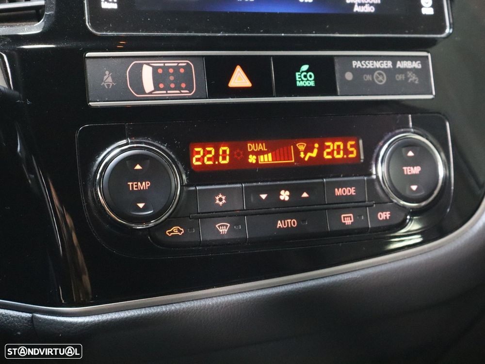 Mitsubishi Outlander 2.4 Instyle - 15