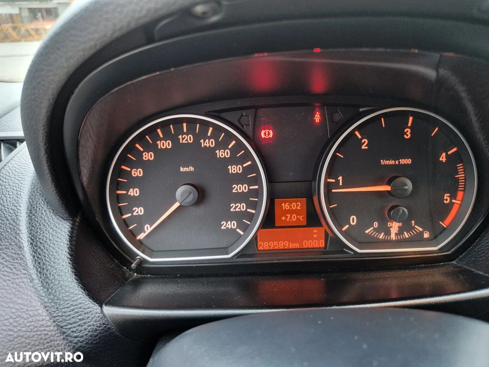 BMW Seria 1 118d - 9