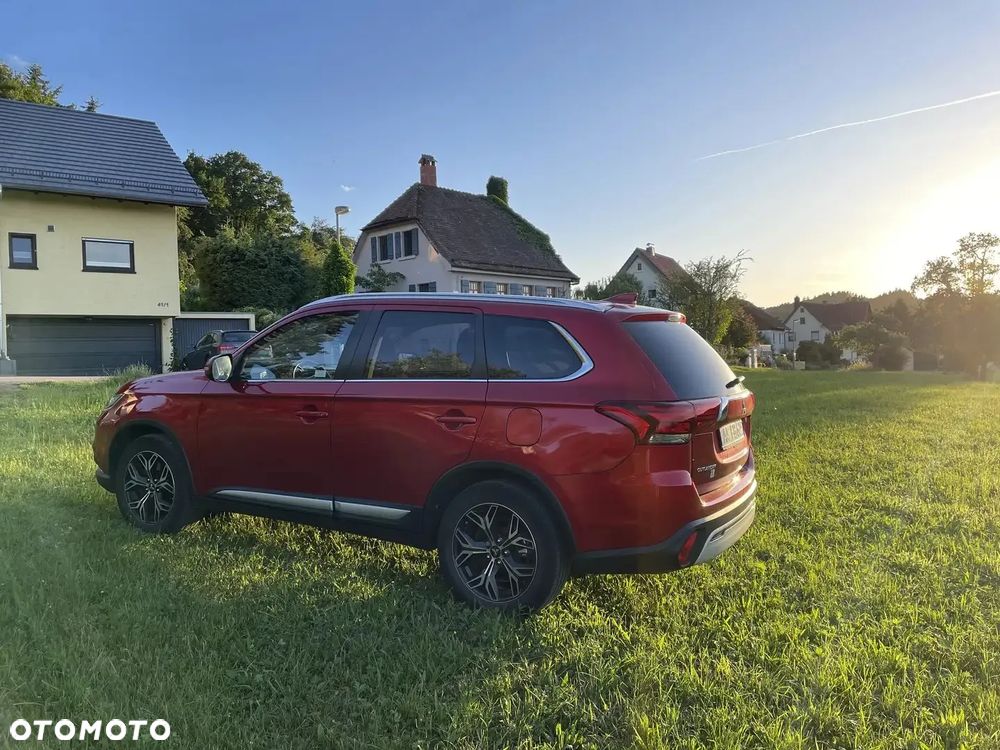 Mitsubishi Outlander 2.0 Intense + 4WD CVT - 6