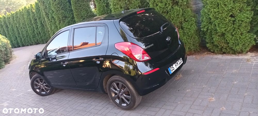 Hyundai i20 1.2 Intro Edition - 16