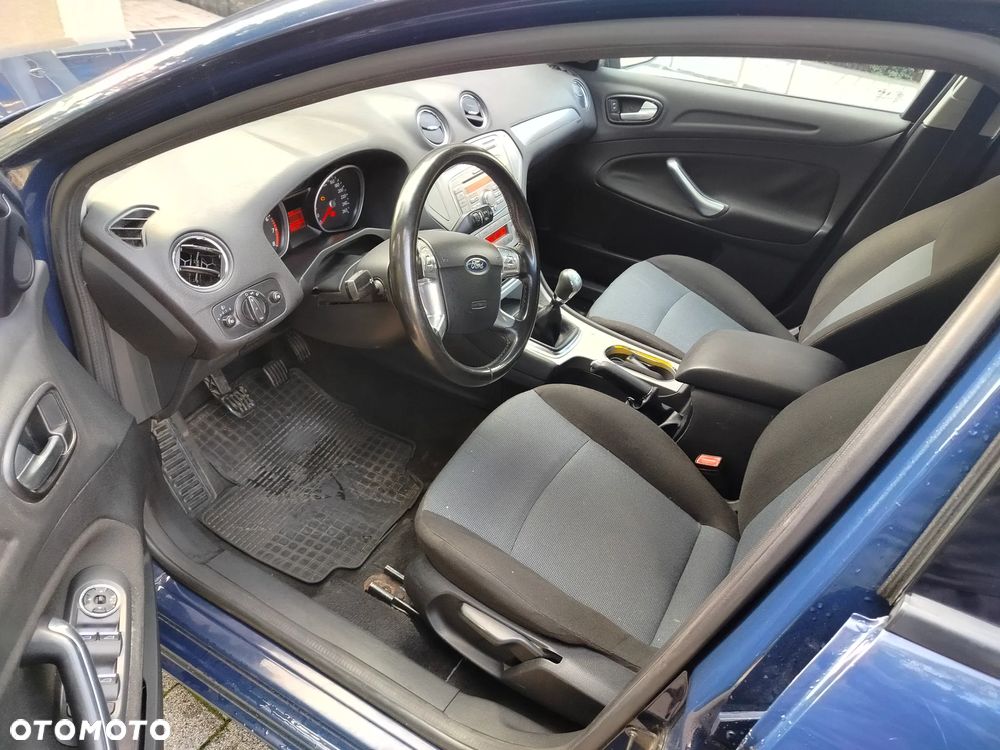 Ford Mondeo 2.0 Trend - 6