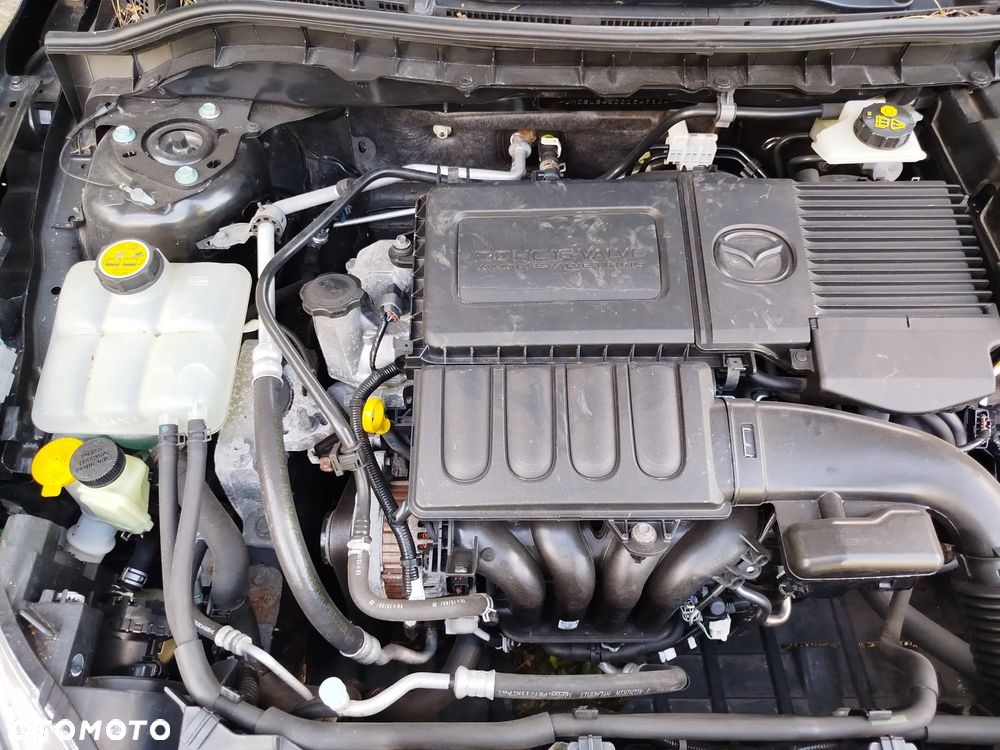 Mazda 3 1.6 Exclusive + - 15