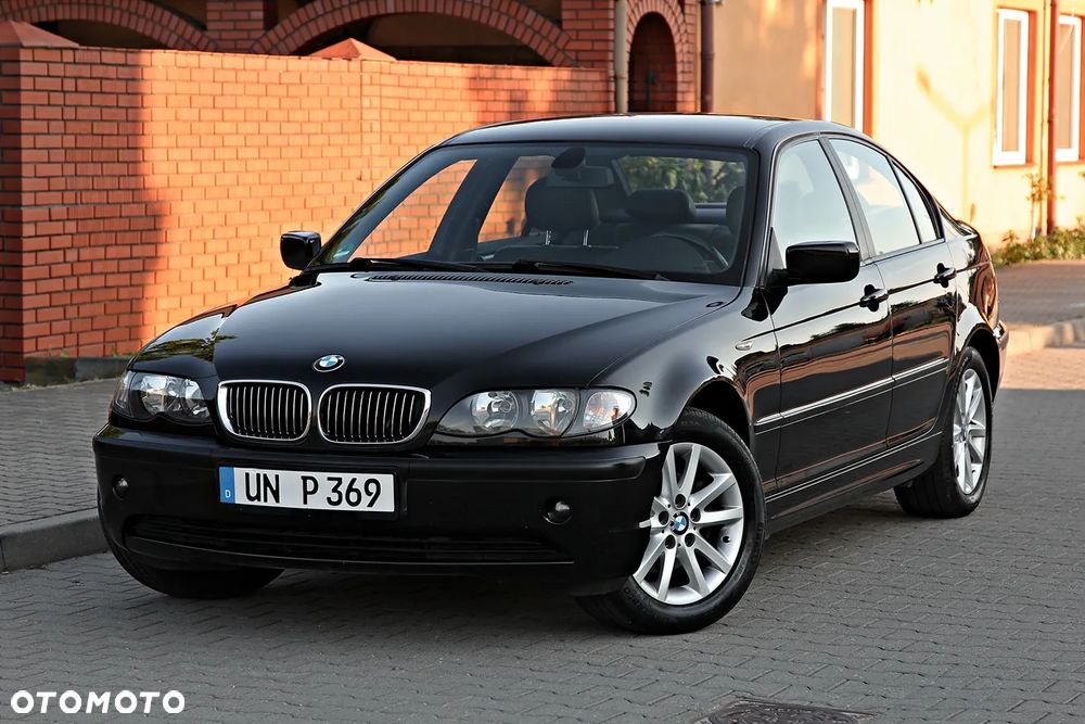 BMW Seria 3 318i - 5