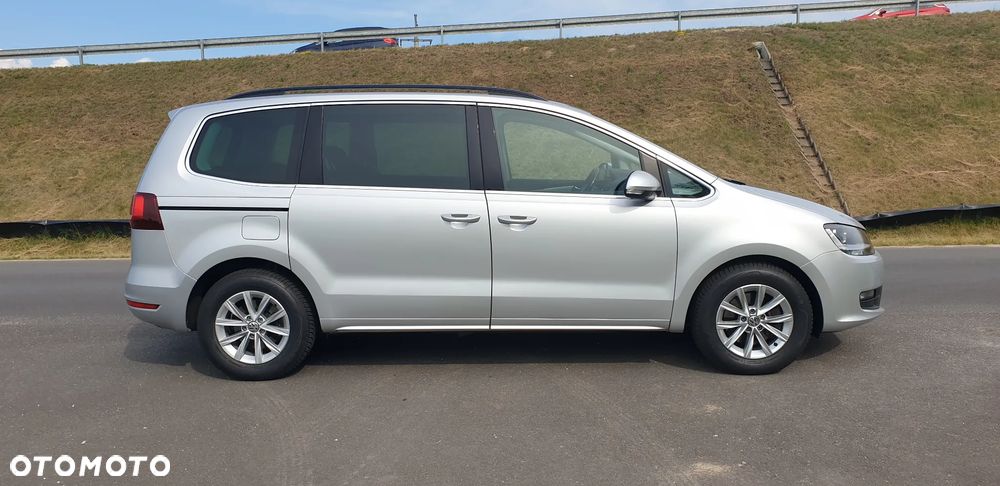Volkswagen Sharan 2.0 TDI DSG (BlueMotion Technology) Comfortline - 14