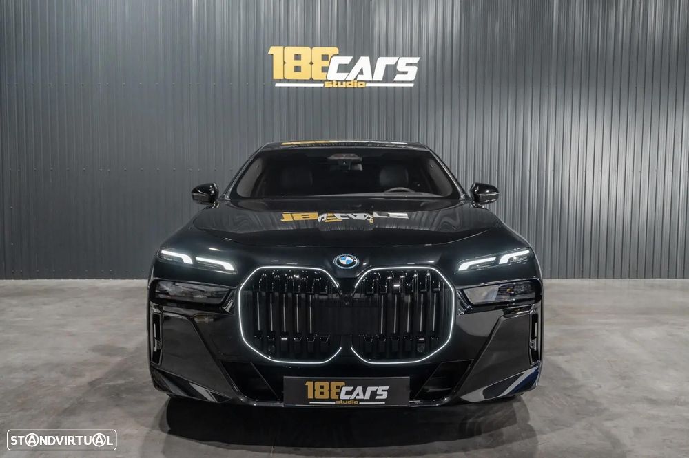 BMW 750 750e xDrive Pack Desportivo M - 3