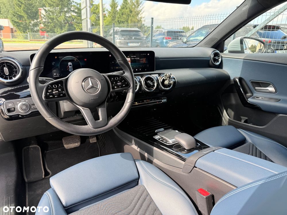 Mercedes-Benz Klasa A 180 d 7G-DCT - 8
