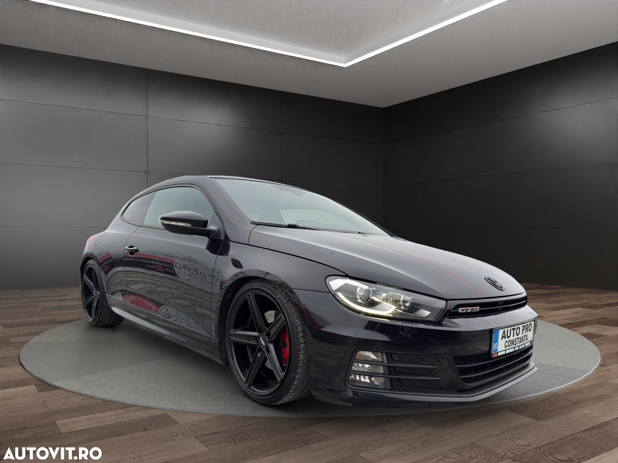 Volkswagen Scirocco 2.0 GTS (BlueMotion Technology) DSG - 2