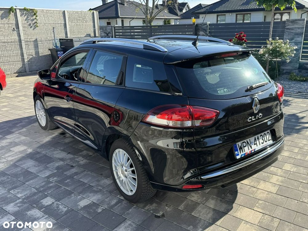 Renault Clio - 6