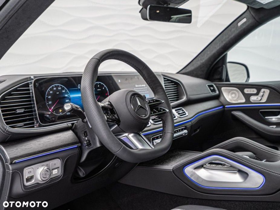 Mercedes-Benz GLS - 8