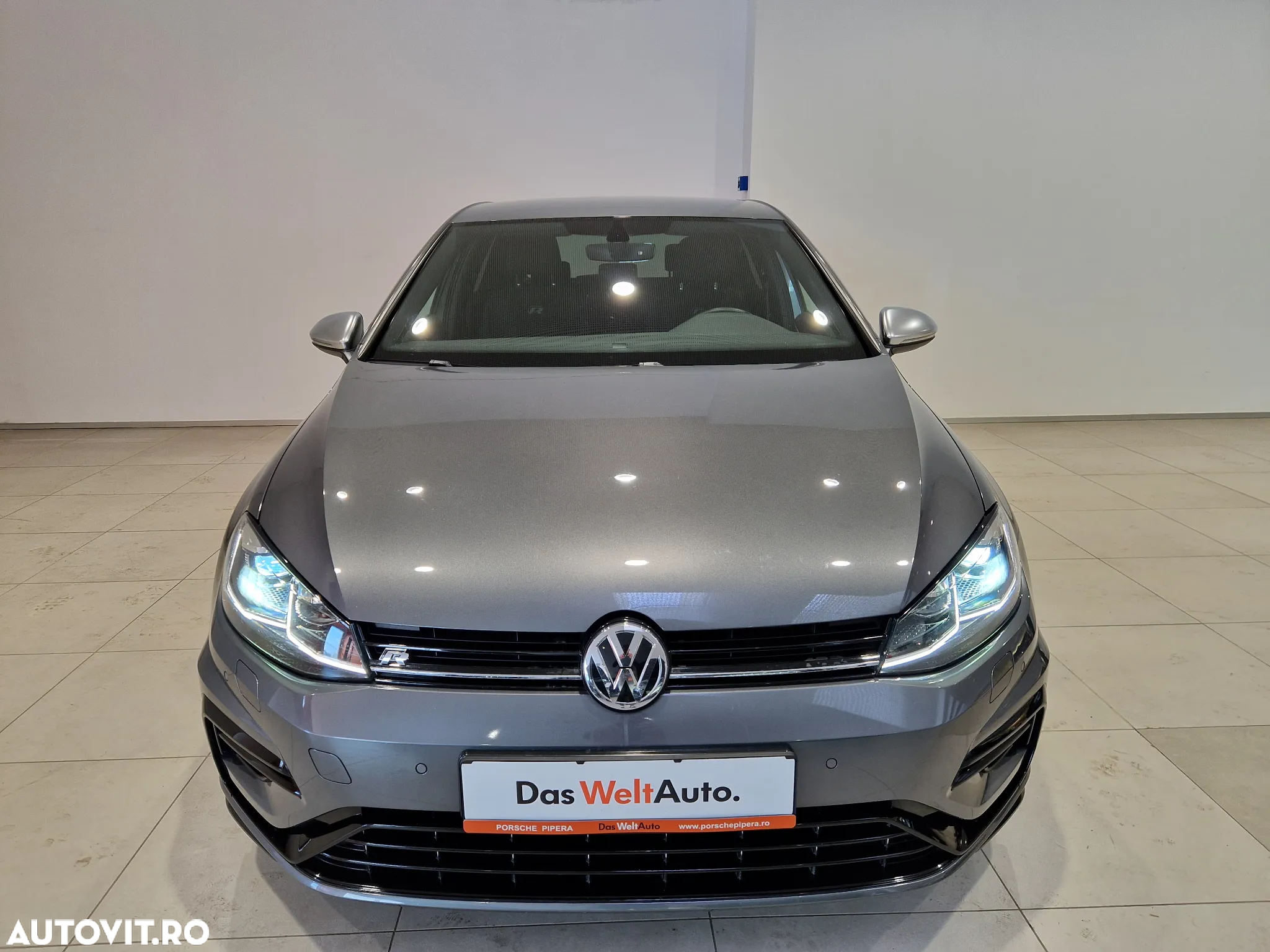 Volkswagen Golf 2.0 TSI DSG R - 4