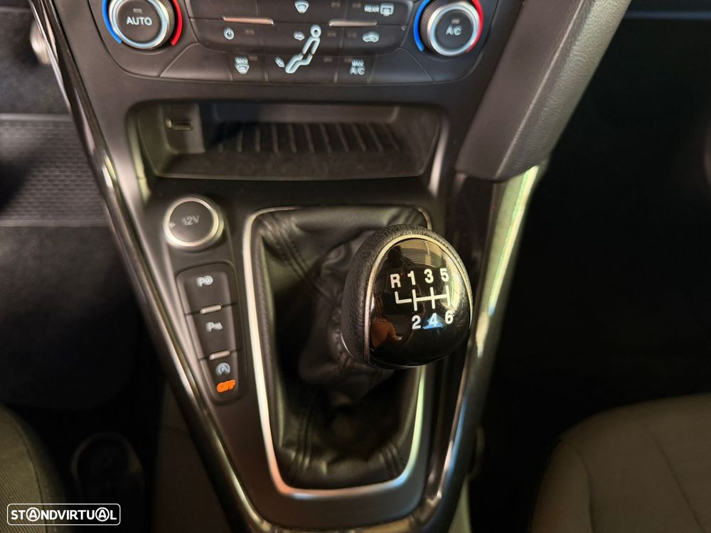 Ford Focus 1.5 TDCi ECOBlue Titanium - 49