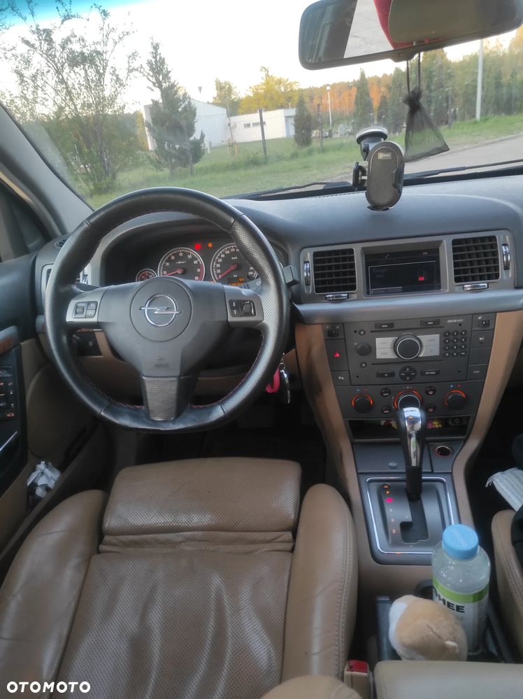Opel Vectra ver-2-8-v6-opc - 1