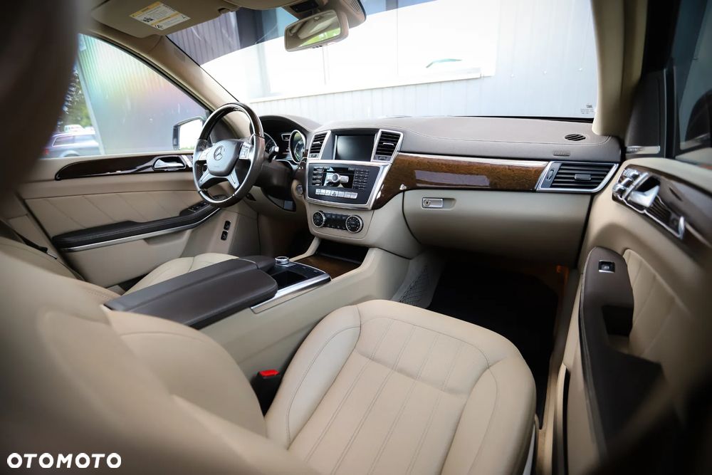 Mercedes-Benz GL 450 4Matic 7G-TRONIC - 21